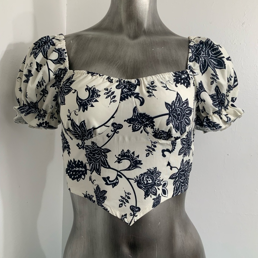 Floral Puff Sleeve Top - Black and White, salant, size S